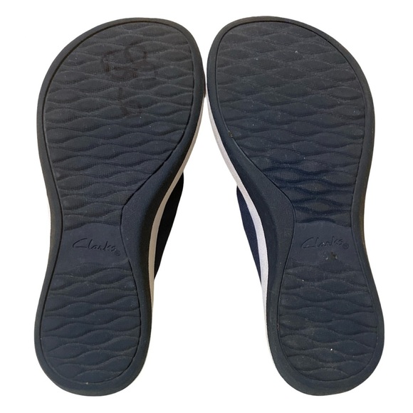 Cloudsteppers by Clarks Arla Glison Navy Blue Fabric Flip Flop - Picture 8 of 9